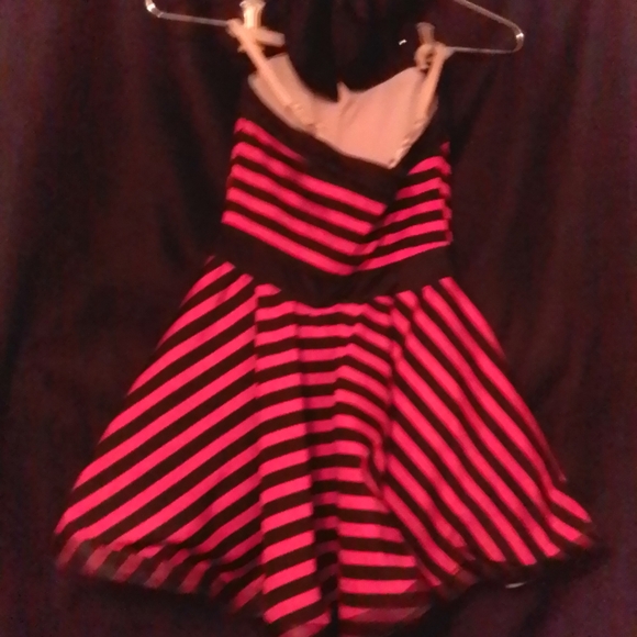 Competition Costume - Picture 2 of 6